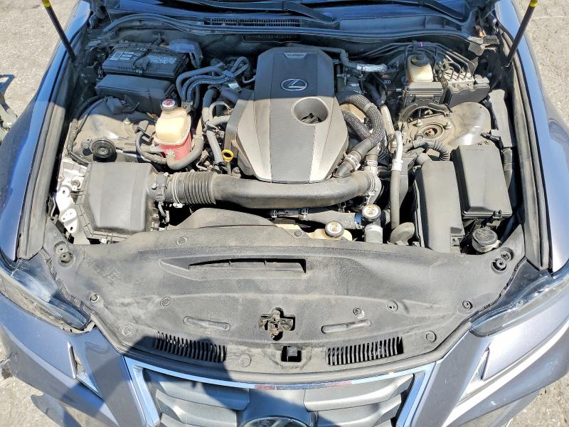 49868656 :رقم المزاد ، JTHBA1D26H5052821 vin ، 2017 Lexus Is مزاد بيع