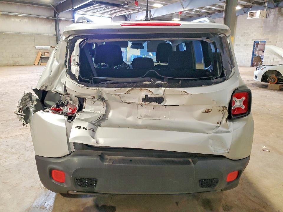 Продаж на аукціоні авто 2017 Jeep Renegade, vin: ZACCJBBB2HPF33834, номер лоту: 49771716