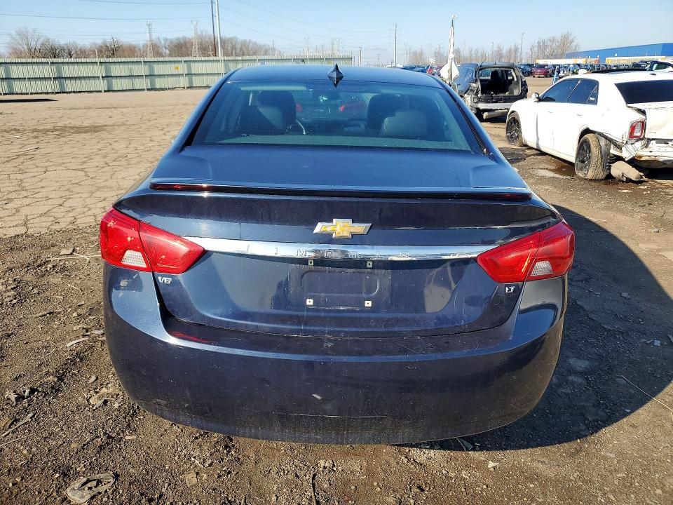48783586 :رقم المزاد ، 2G1105S38J9136112 vin ، 2018 Chevrolet Impala مزاد بيع