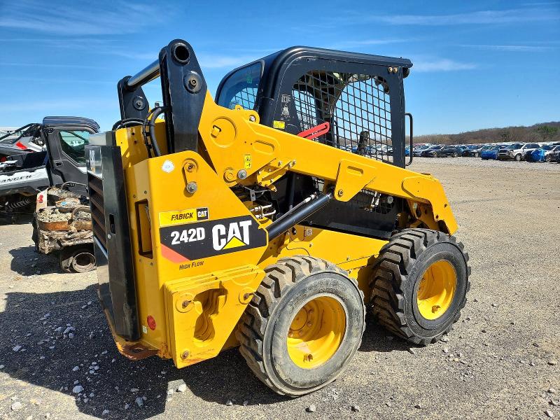 48572086 :رقم المزاد ، CAT0242DEDZT05057 vin ، 2019 Caterillar 242d Hf. Rwd مزاد بيع