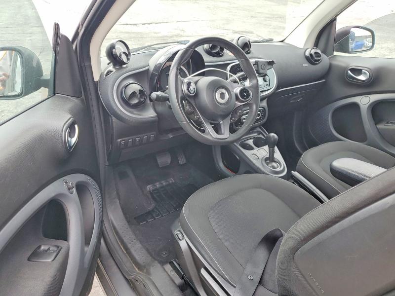 2017 Smart Fortwo მანქანა იყიდება აუქციონზე, vin: WMEFJ5DA0HK175101, აუქციონის ნომერი: 50830506