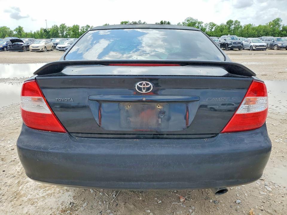 50829716 :رقم المزاد ، 4T1BE32K63U226417 vin ، 2003 Toyota Camry مزاد بيع