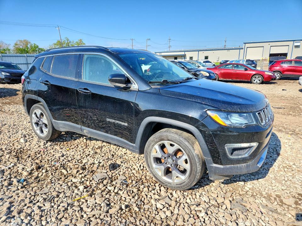 51211226 :رقم المزاد ، 3C4NJDCB5LT196614 vin ، 2020 Jeep Compass مزاد بيع
