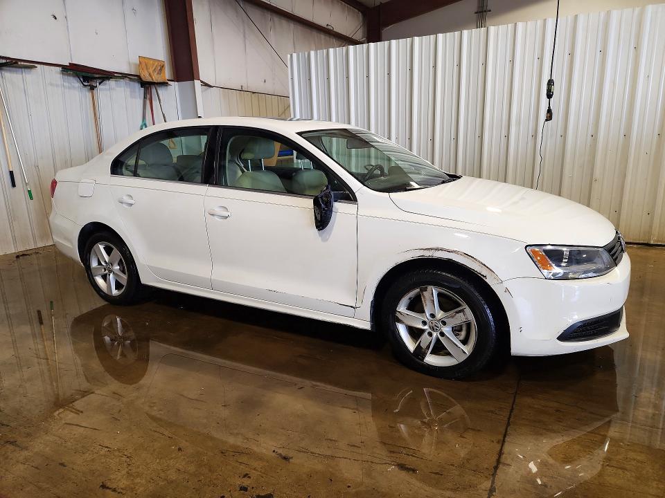 2013 Volkswagen Jetta მანქანა იყიდება აუქციონზე, vin: 3VW3L7AJXDM403701, აუქციონის ნომერი: 50588406