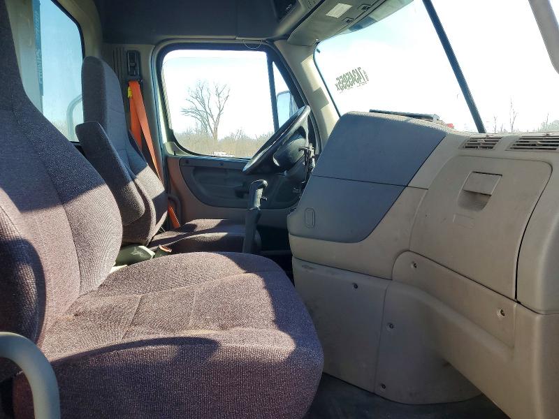 2020 Freightliner Cascadia 125 მანქანა იყიდება აუქციონზე, vin: 3AKJGEFG9LDLS7664, აუქციონის ნომერი: 74345955