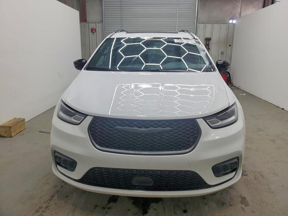 Продажа на аукционе авто 2026 Chrysler Pacifica, vin: 2C4RC1GG7TR170020, номер лота: 50747286