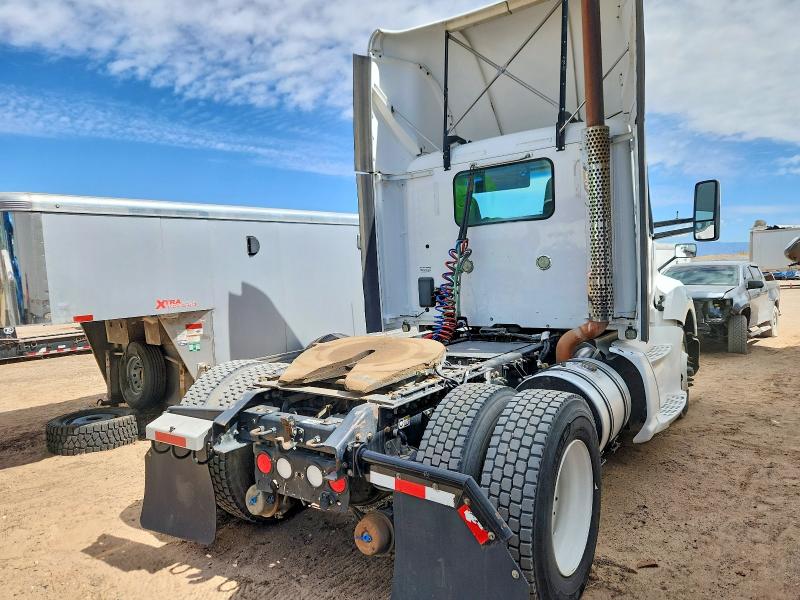 Продажа на аукционе авто 2015 Kenworth T680, vin: 1XKYA48X7FJ443729, номер лота: 50594886