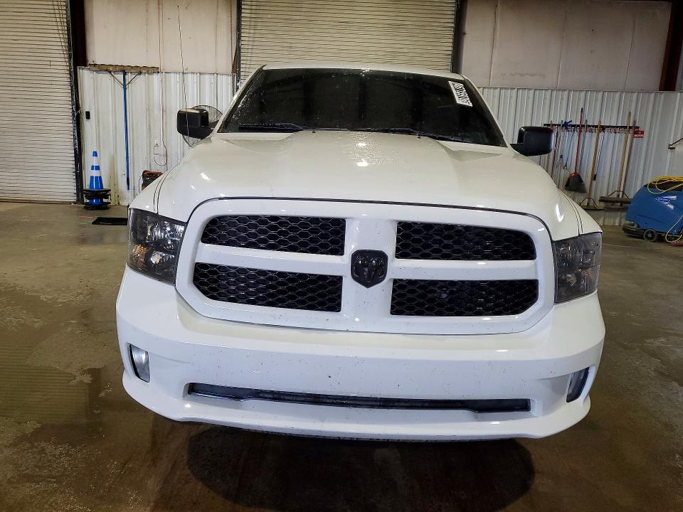 Продаж на аукціоні авто 2019 Ram 1500 Classic, vin: 1C6RR7FG0KS646812, номер лоту: 46715976