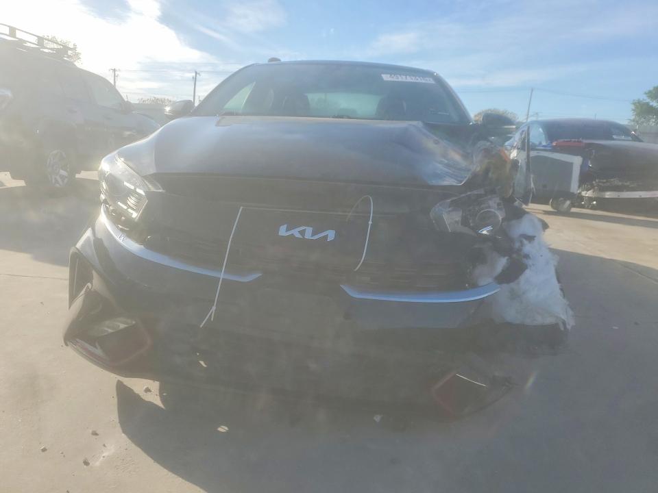 Продажа на аукционе авто 2022 Kia Forte, vin: 3KPF54AD7NE423953, номер лота: 49171316