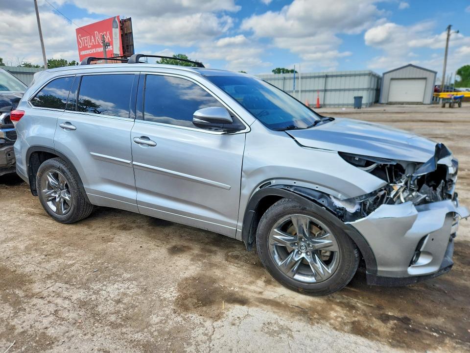 Продаж на аукціоні авто 2017 Toyota Highlander, vin: 5TDDZRFH0HS416132, номер лоту: 50571476