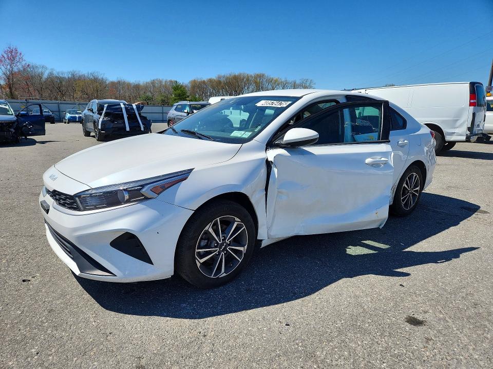 48576476 :رقم المزاد ، 3KPF24AD0PE616327 vin ، 2023 Kia Forte مزاد بيع
