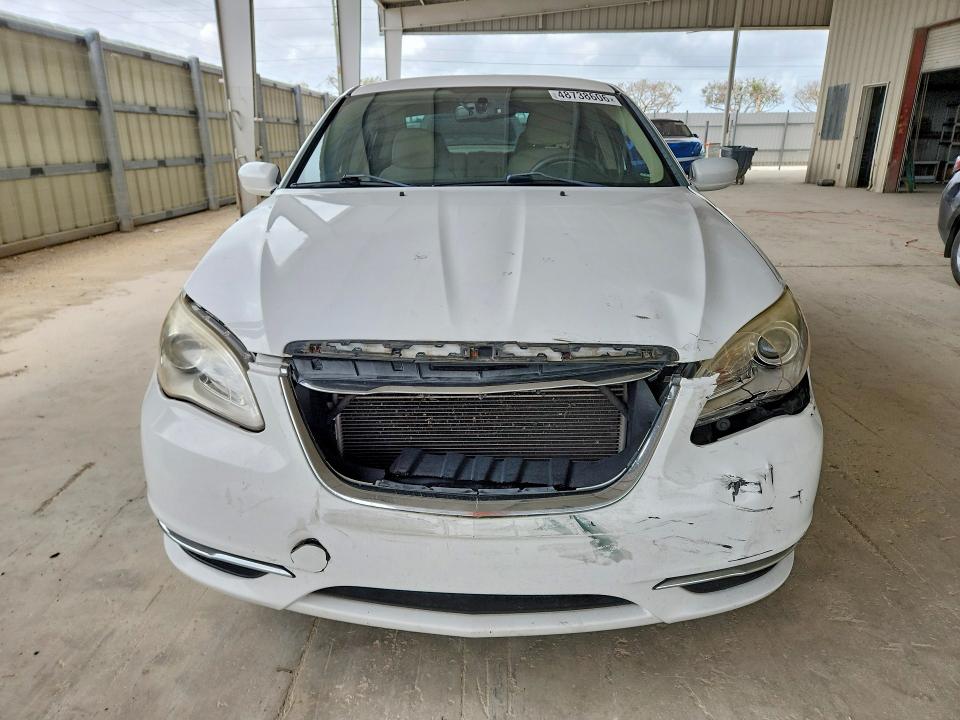 48738606 :رقم المزاد ، 1C3CCBAB6CN298520 vin ، 2012 Chrysler 200 مزاد بيع