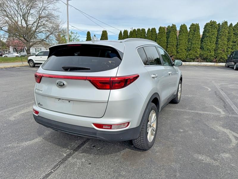 52049506 :رقم المزاد ، KNDPMCAC7H7037286 vin ، 2017 Kia Sportage مزاد بيع