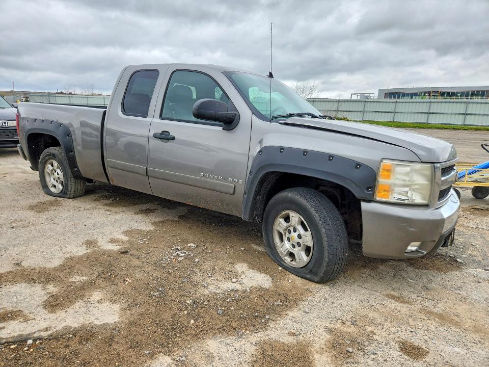 Продажа на аукционе авто 2008 Chevrolet Silverado, vin: 1GCEK19008Z296296, номер лота: 50936366
