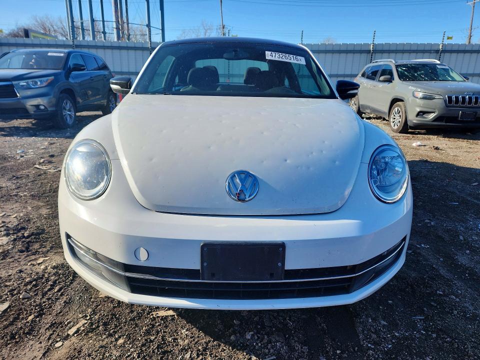 47326516 :رقم المزاد ، 3VW467AT7DM608678 vin ، 2013 Volkswagen Beetle مزاد بيع