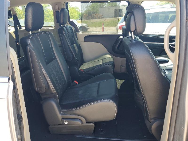 Продаж на аукціоні авто 2015 Chrysler Town & Country, vin: 2C4RC1CG6FR577630, номер лоту: 51488166