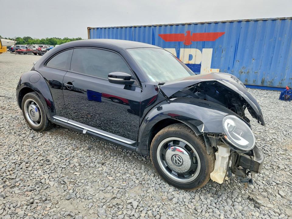 50297856 :رقم المزاد ، 3VWFD7AT1JM706003 vin ، 2018 Volkswagen Beetle مزاد بيع