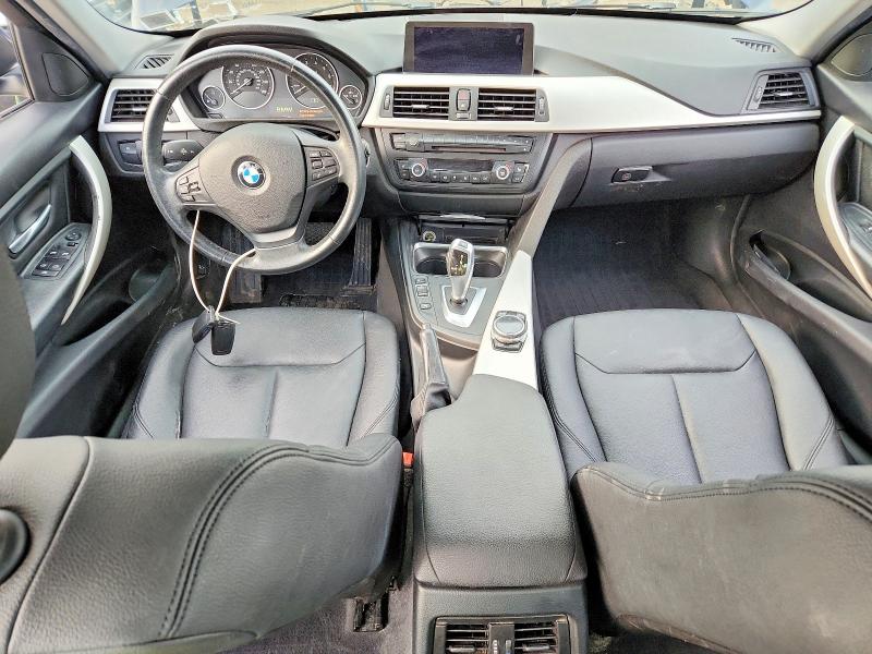 51693926 :رقم المزاد ، WBA3C3G54ENS70461 vin ، 2014 Bmw 320 مزاد بيع