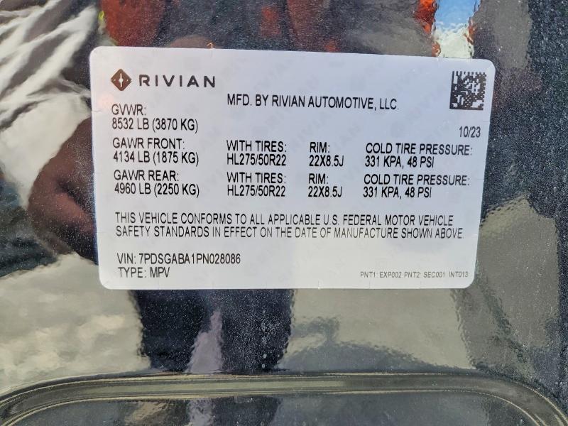 49705566 :رقم المزاد ، 7PDSGABA1PN028086 vin ، 2023 Rivian R1s مزاد بيع