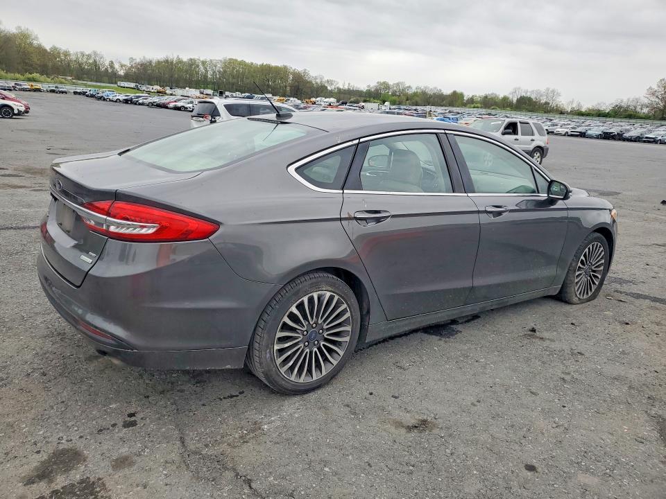 51757196 :رقم المزاد ، 3FA6P0HD7JR144133 vin ، 2018 Ford Fusion مزاد بيع