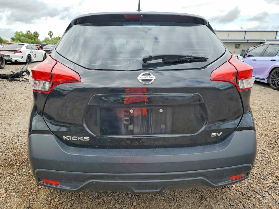 50061096 :رقم المزاد ، 3N1CP5CU0JL511946 vin ، 2018 Nissan Kicks مزاد بيع