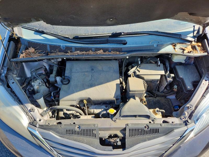 50559486 :رقم المزاد ، 5TDYK3DC6ES518024 vin ، 2014 Toyota Sienna مزاد بيع