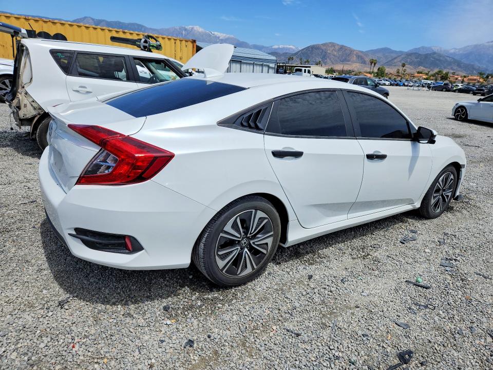 Продажа на аукционе авто 2018 Honda Civic, vin: JHMFC1F72JX037747, номер лота: 50910076