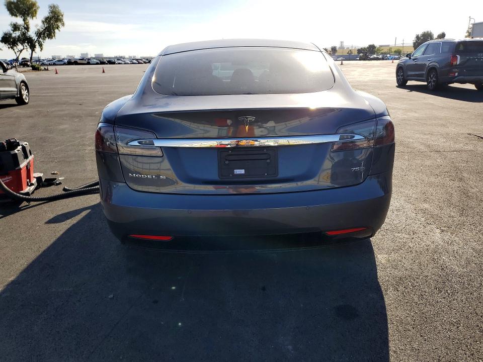 49095196 :رقم المزاد ، 5YJSA1E20HF211086 vin ، 2017 Tesla Model S مزاد بيع