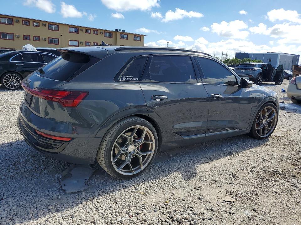 Продаж на аукціоні авто 2024 Audi Q8 E-tron, vin: WA15AAGE0RB061161, номер лоту: 49864566