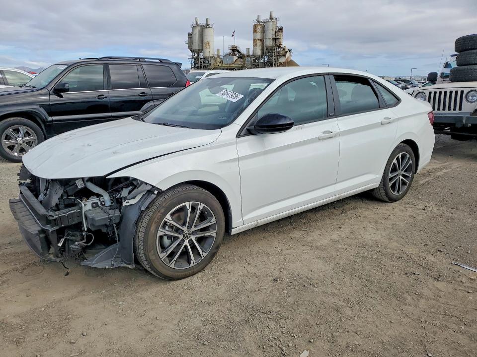 50647926 :رقم المزاد ، 3VWBM7BU2RM087784 vin ، 2024 Volkswagen Jetta مزاد بيع