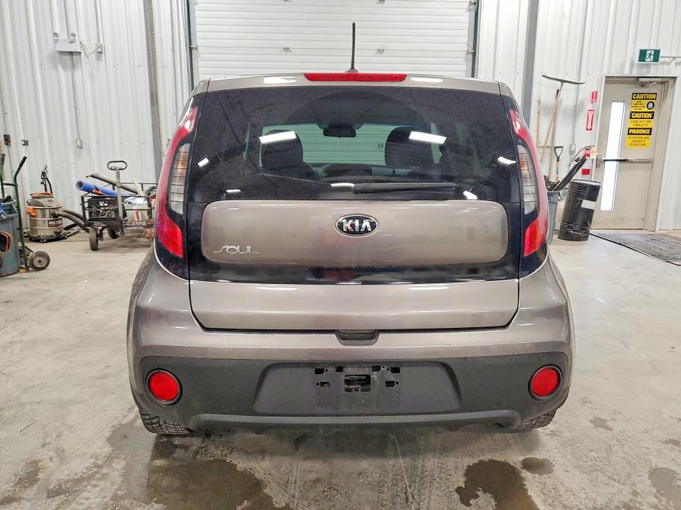 51518776 :رقم المزاد ، KNDJN2A24J7601616 vin ، 2018 Kia Soul مزاد بيع