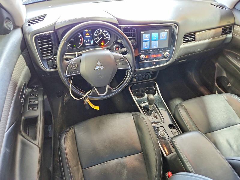 48772186 :رقم المزاد ، JA4AZ3A33LZ021388 vin ، 2020 Mitsubishi Outlander مزاد بيع