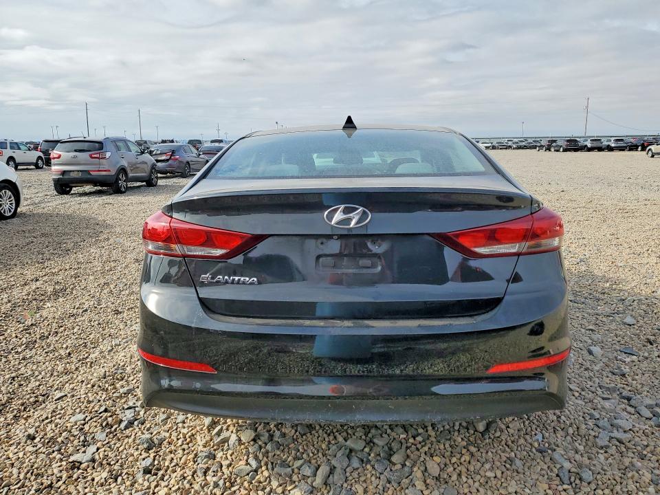 51467786 :رقم المزاد ، 5NPD84LFXJH247953 vin ، 2018 Hyundai Elantra مزاد بيع