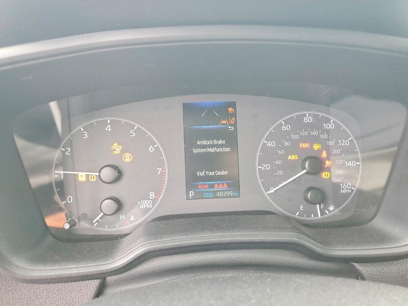 49252656 :رقم المزاد ، 7MUCAAAG9SV147015 vin ، 2025 Toyota Corolla Cross مزاد بيع