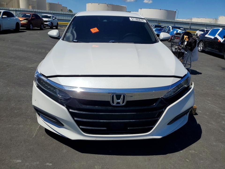 51185676 :رقم المزاد ، 1HGCV1F1XLA151447 vin ، 2020 Honda Accord مزاد بيع