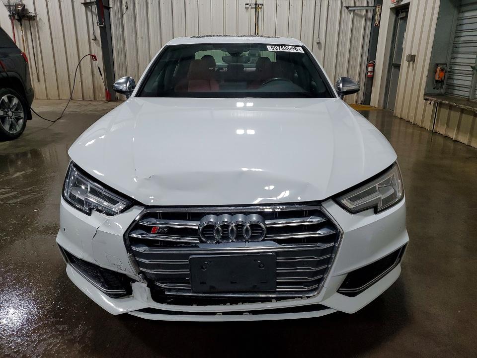 Продаж на аукціоні авто 2018 Audi S4, vin: WAUB4AF46JA158459, номер лоту: 50768696