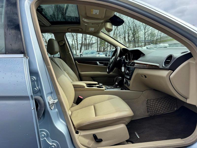 Продажа на аукционе авто 2014 Mercedes-benz C, vin: WDDGF8AB5ER317146, номер лота: 49036676