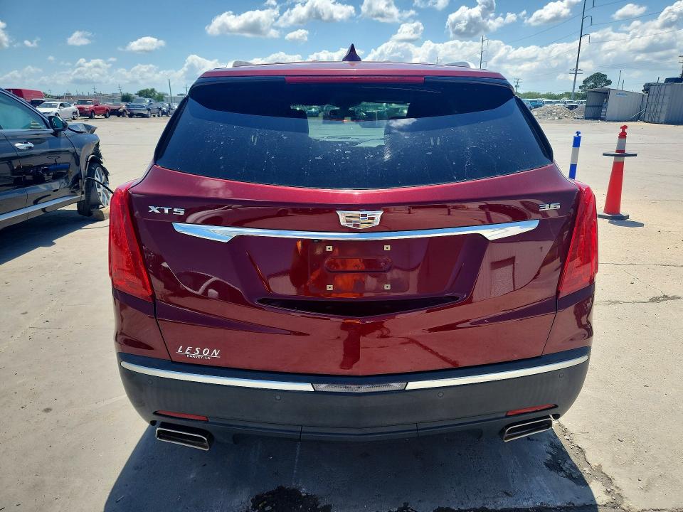 50136896 :رقم المزاد ، 1GYKNARS0HZ247136 vin ، 2017 Cadillac Xt5 مزاد بيع