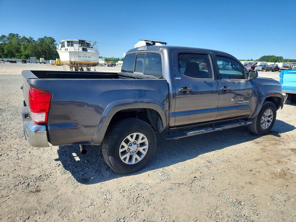 50602426 :رقم المزاد ، 5TFAZ5CN8HX022877 vin ، 2017 Toyota Tacoma مزاد بيع