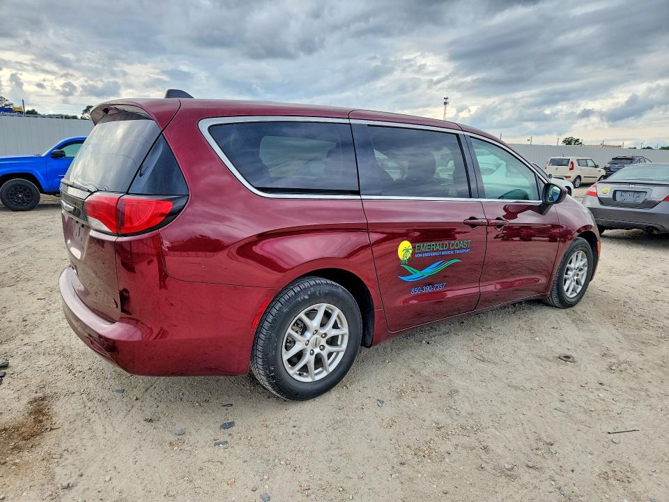 Продаж на аукціоні авто 2022 Chrysler Voyager, vin: 2C4RC1CG7NR223615, номер лоту: 51880566