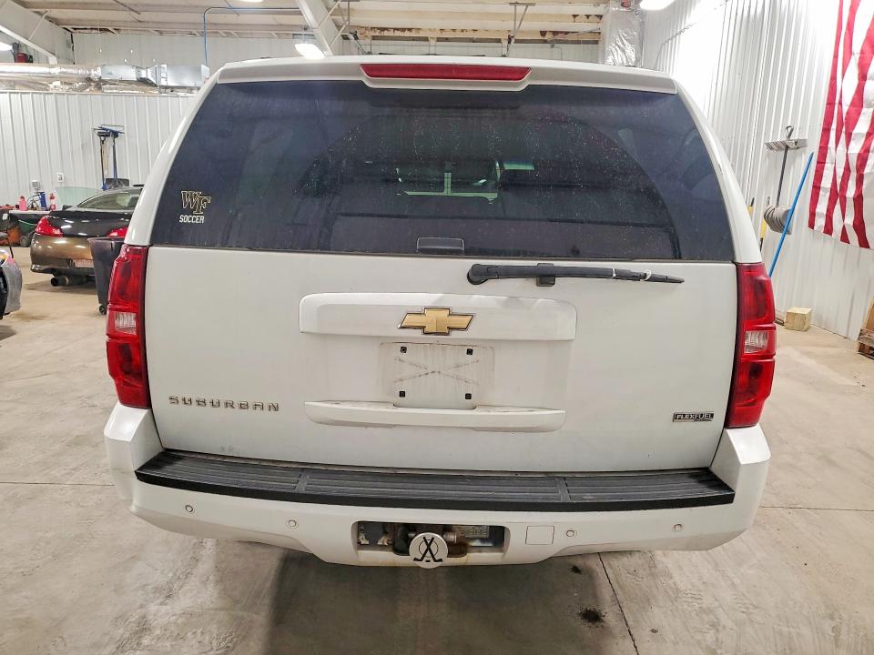 2008 Chev Suburban მანქანა იყიდება აუქციონზე, vin: 1GNFK16318J232678, აუქციონის ნომერი: 48860706