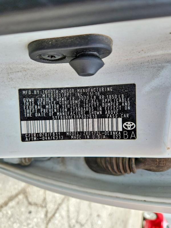 Продажа на аукционе авто 2017 Toyota Corolla, vin: 5YFBURHEXHP607610, номер лота: 51879486