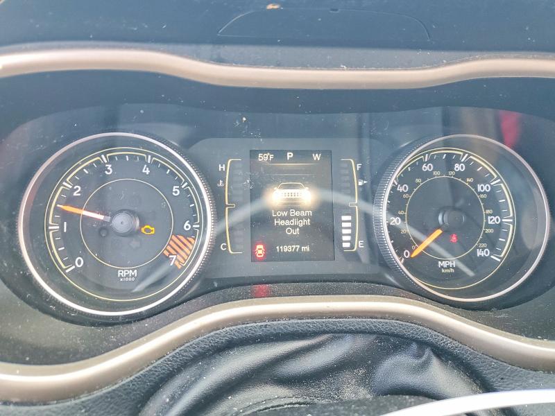 49156116 :رقم المزاد ، 1C4PJLCB8FW754151 vin ، 2015 Jeep Cherokee مزاد بيع