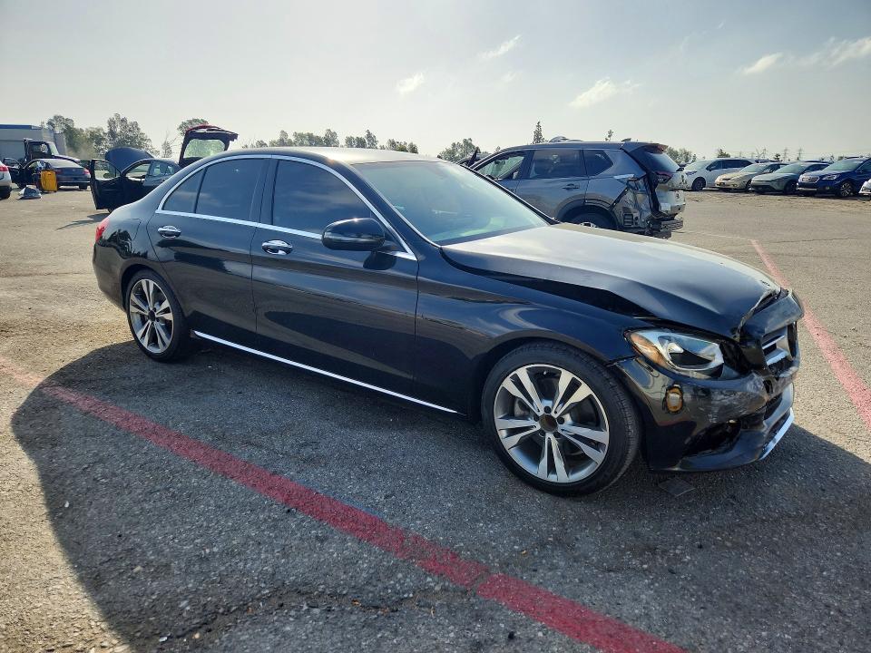 50135846 :رقم المزاد ، 55SWF4JB9GU162462 vin ، 2016 Mercedes-benz C مزاد بيع