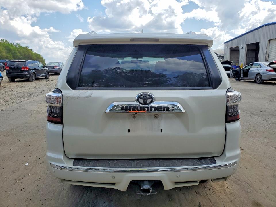 48423926 :رقم المزاد ، JTEZU5JR7J5190031 vin ، 2018 Toyota 4runner مزاد بيع