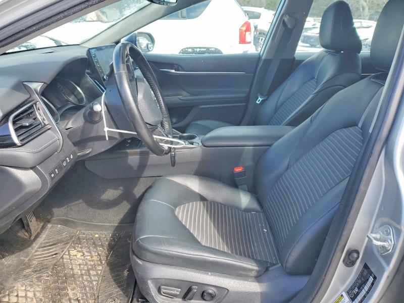 48465386 :رقم المزاد ، 4T1B21HK7MU015281 vin ، 2021 Toyota Camry مزاد بيع