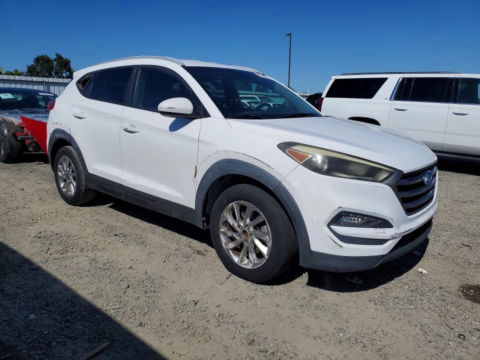 51874686 :رقم المزاد ، KM8J33A48GU034233 vin ، 2016 Hyundai Tucson مزاد بيع