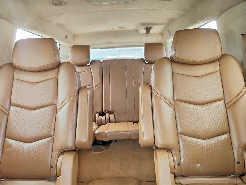 2015 Cadillac Escalade მანქანა იყიდება აუქციონზე, vin: 1GYS4UKJ2FR747673, აუქციონის ნომერი: 48146216