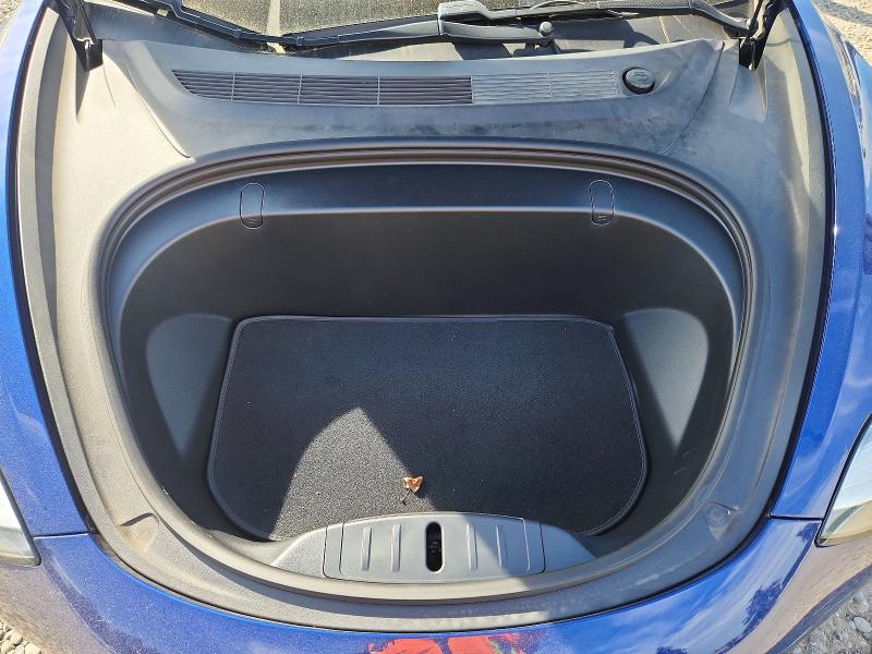 48858636 :رقم المزاد ، 5YJ3E1EB2JF082329 vin ، 2018 Tesla Model 3 مزاد بيع
