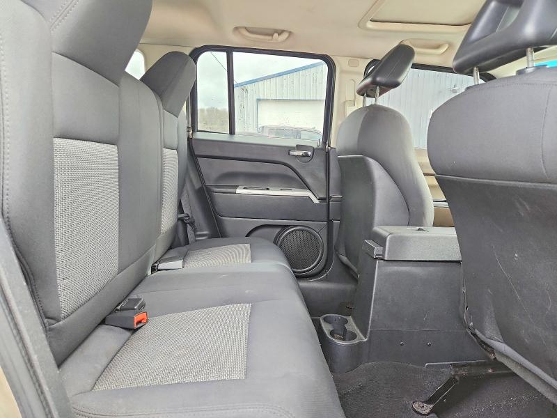48582536 :رقم المزاد ، 1J8FT28W98D756915 vin ، 2008 Jeep Patriot مزاد بيع